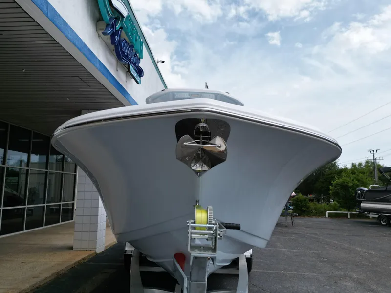 Slide: The Image of Tidewater 272 LXF 2025 - 9