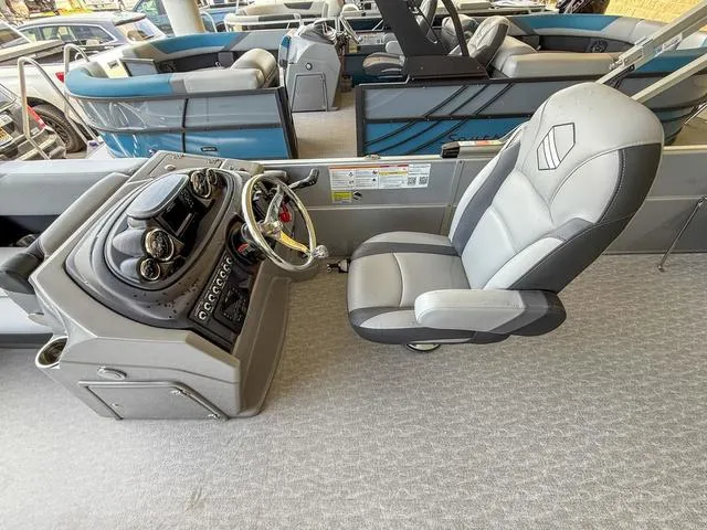 Slide: The Image of South Bay S224CR2 Cruise 2.75 2025 - 15