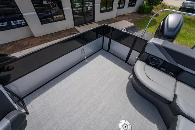 Slide: The Image of South Bay S224CR2 3.0 2025 - 15