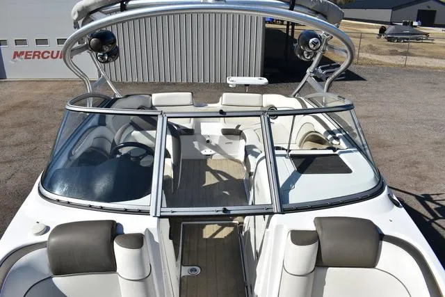 Slide: The Image of Yamaha 242 Limited S 2013 - 22