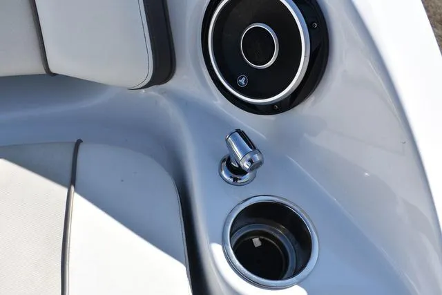 Slide: The Image of Yamaha 242 Limited S 2013 - 47