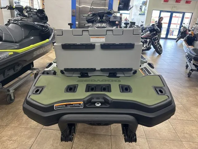 Slide: The Image of Sea-Doo FISH PRO 2025 - 4