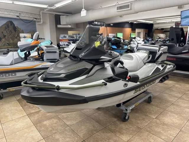 Slide: The Image of Sea-Doo FISH PRO 2025 - 7