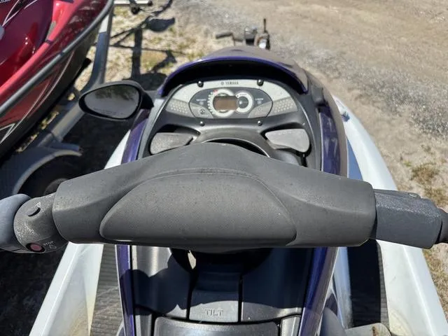 Slide: The Image of 2004 Yamaha WaveRunner FX dashboard and handlebars, close-up view. - 5
