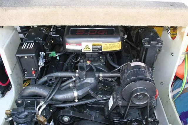 Slide: The Image of Chaparral 196 SSi 2000 - 13