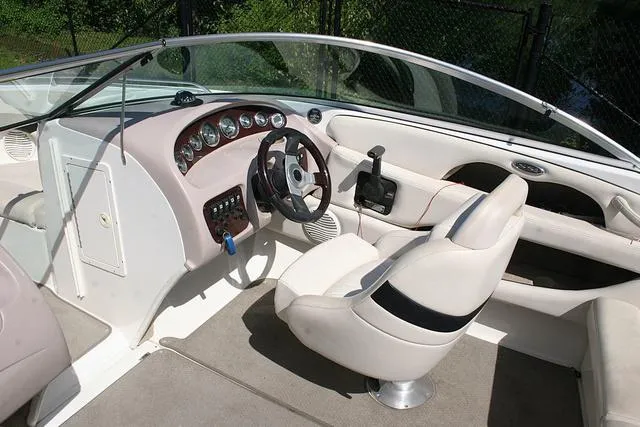 Slide: The Image of Chaparral 196 SSi 2000 - 6