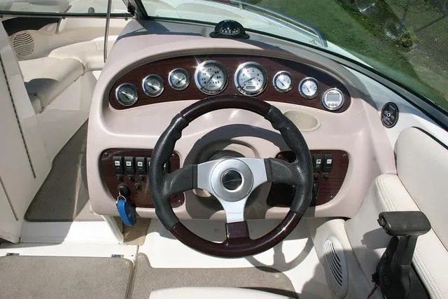 Slide: The Image of Chaparral 196 SSi 2000 - 8