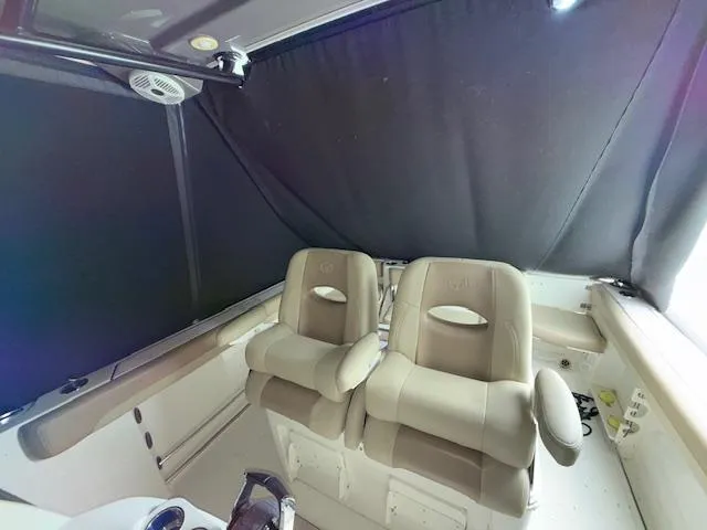 Slide: The Image of Sailfish 270 CC 2018 - 5