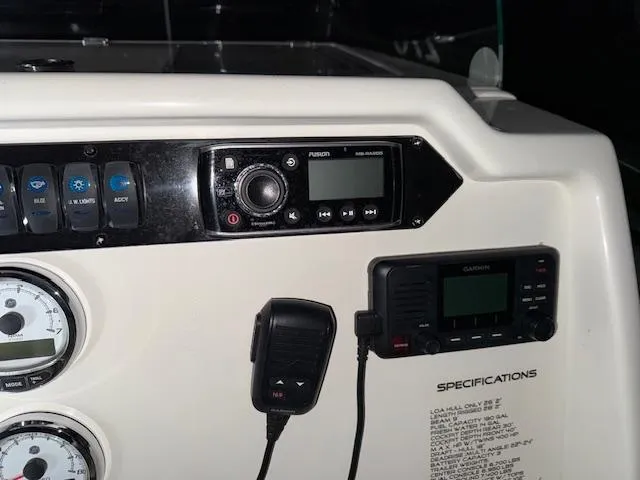 Slide: The Image of Sailfish 270 CC 2018 - 8