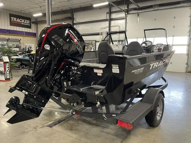 Slide: The Image of Tracker Pro Guide V-175 WT 2025 - 4