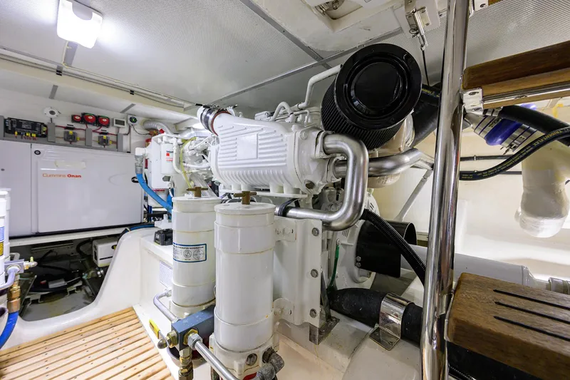 Slide: The Image of Grand Banks 46 Eastbay SX 2014 - 79