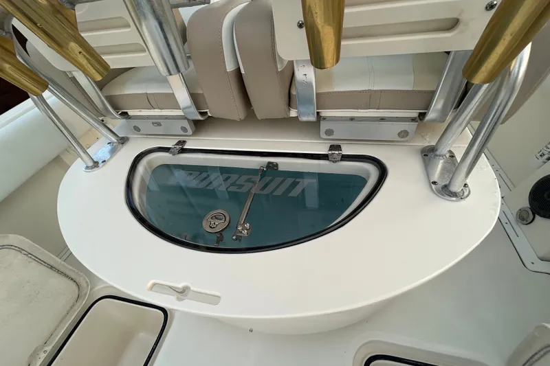 Slide: The Image of Pursuit C 340 Center Console 2008 - 21