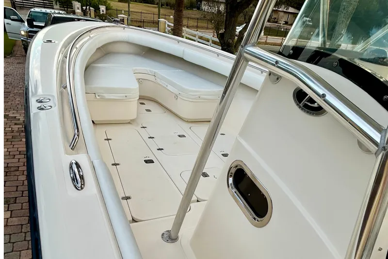 Slide: The Image of Pursuit C 340 Center Console 2008 - 18