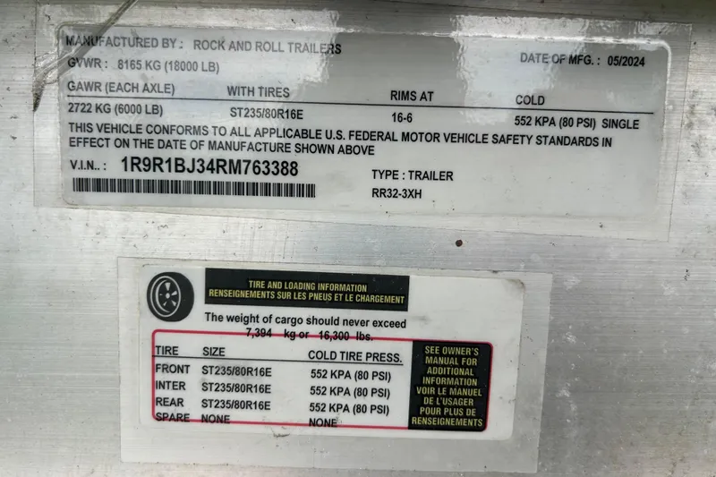 Slide: The Image of Pursuit C 340 Center Console 2008 - 15