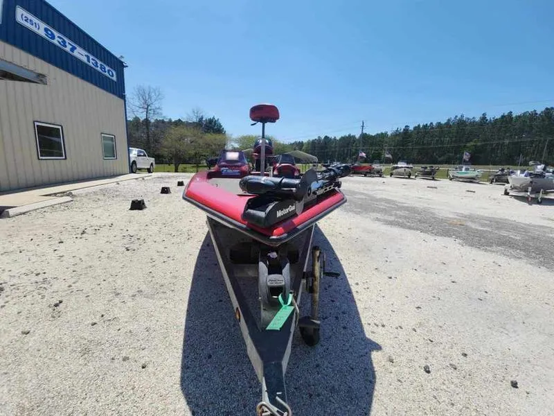 Slide: The Image of 2007 Blazer 190 Pro-V boat on trailer in outdoor lot. - 3