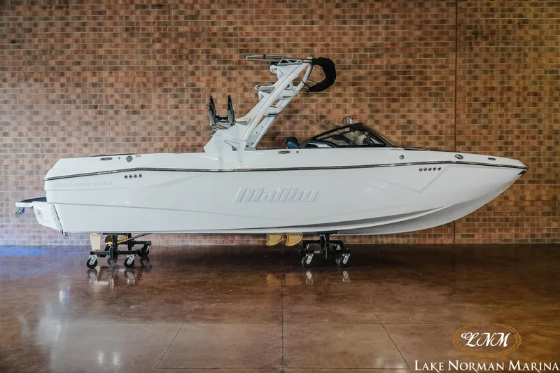The Image of Malibu Wakesetter 23 LSV 2025 - 1