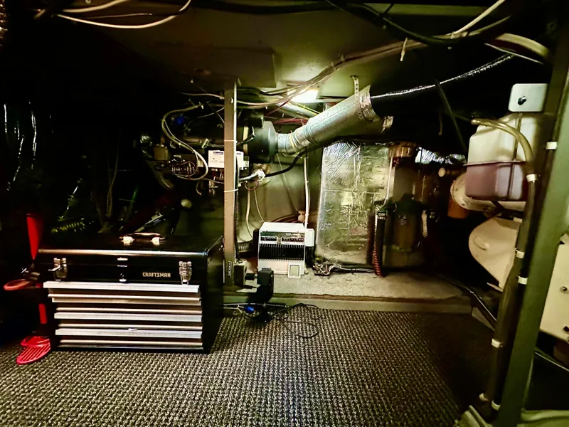 Slide: The Image of Tollycraft Tri Cabin 1982 - 60