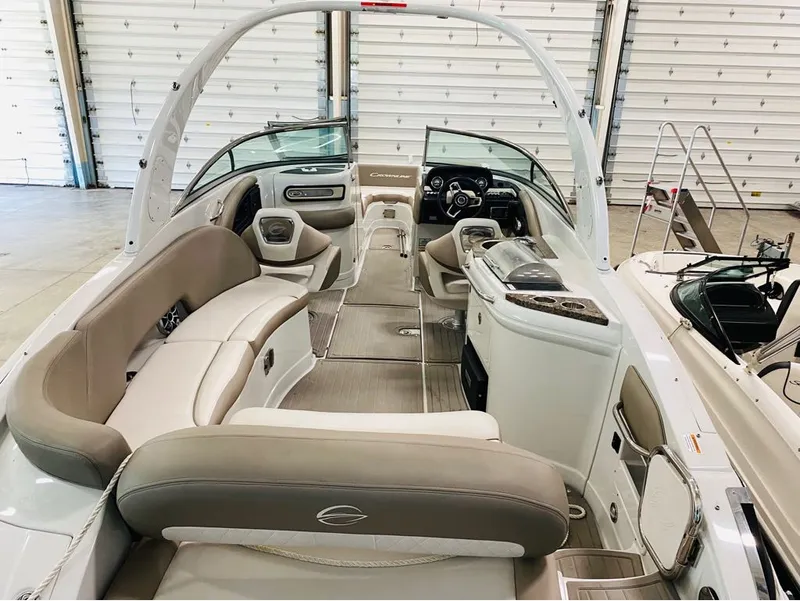 Slide: The Image of Crownline Boats e-285 2019 - 3