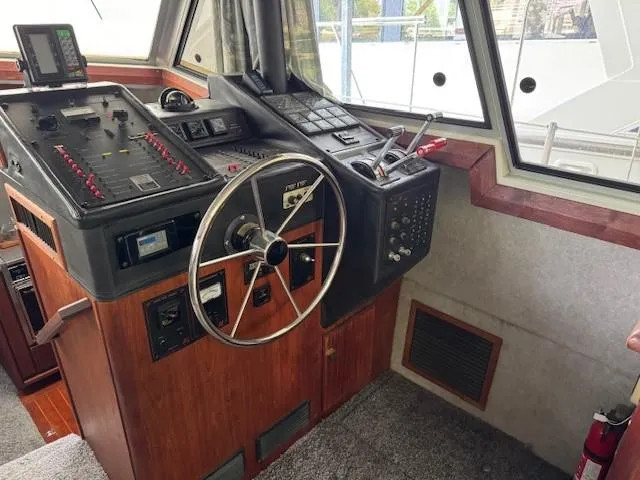 Slide: The Image of Bayliner 3870 Motoryacht 1988 - 9