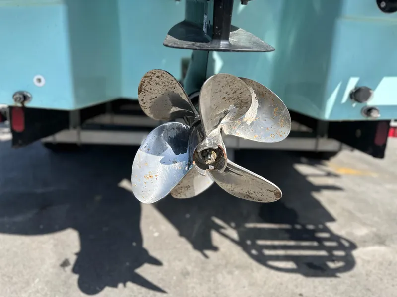 Slide: The Image of Propeller of 2024 Shallow Master 270 SMC boat, close-up view. - 8
