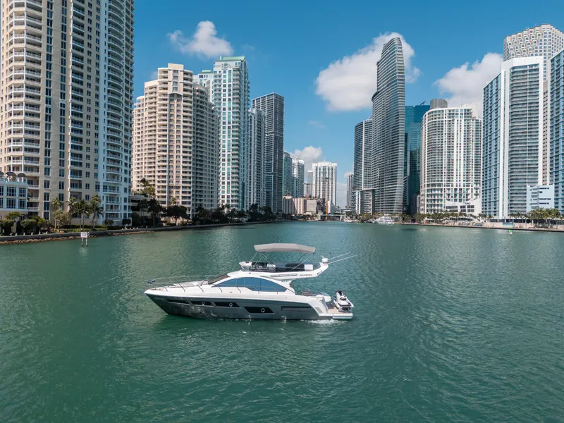 The Image of Schaefer 510 GT 2022 - 0