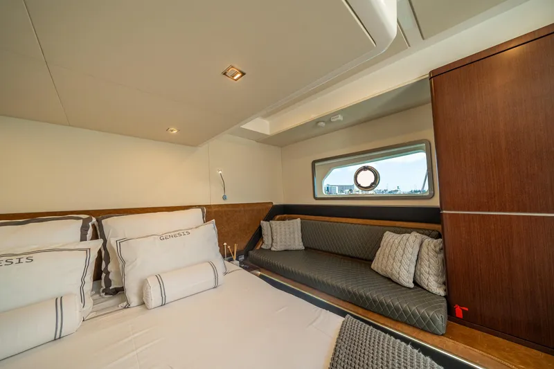 Slide: The Image of Schaefer 510 GT 2022 - 113