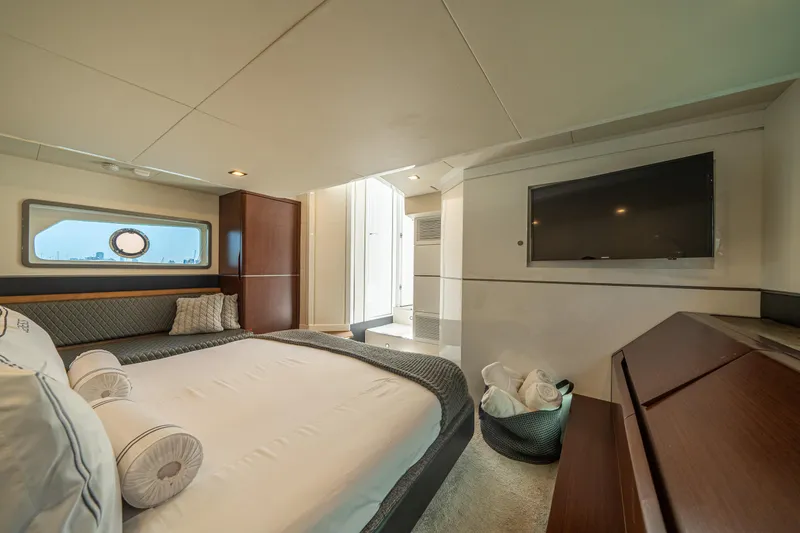 Slide: The Image of Schaefer 510 GT 2022 - 117