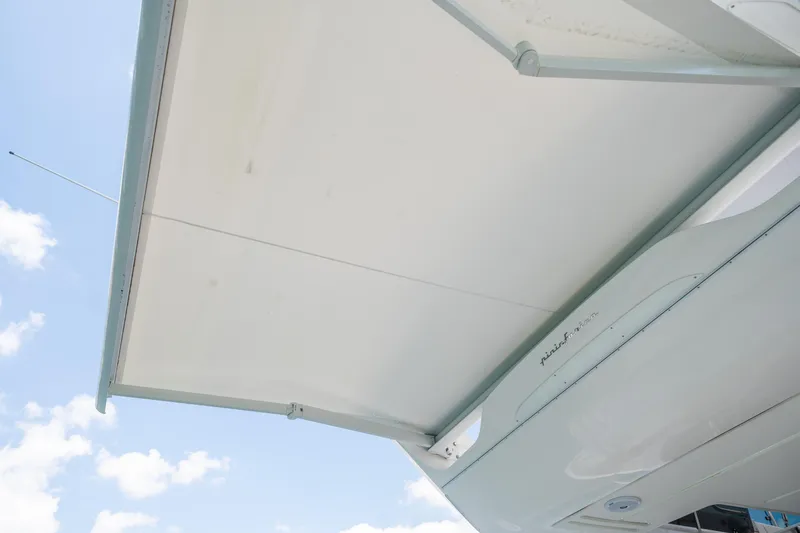 Slide: The Image of Schaefer 510 GT 2022 - 137