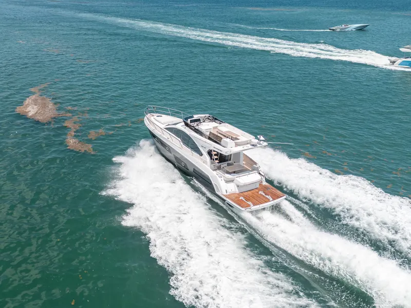 Slide: The Image of Schaefer 510 GT 2022 - 25