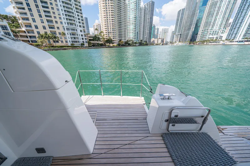 Slide: The Image of Schaefer 510 GT 2022 - 49