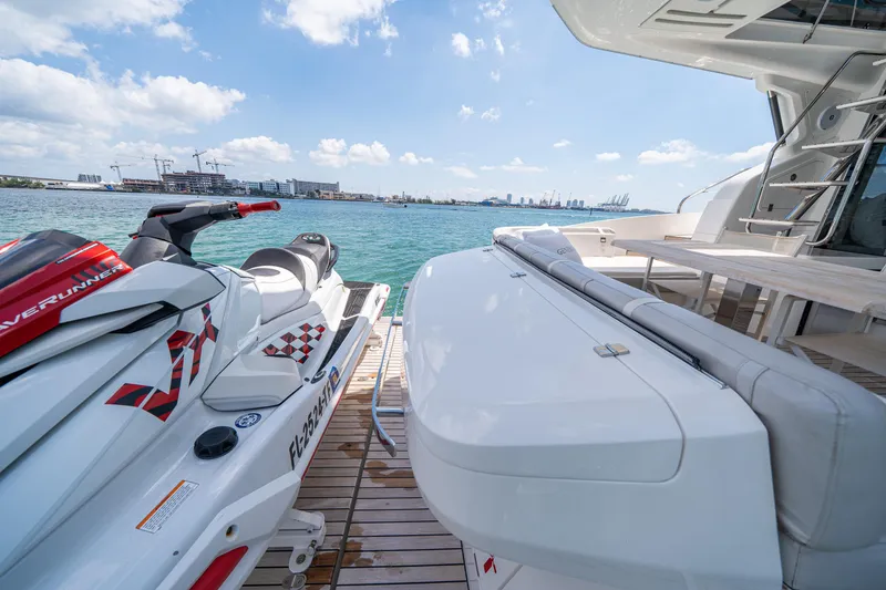 Slide: The Image of Schaefer 510 GT 2022 - 58