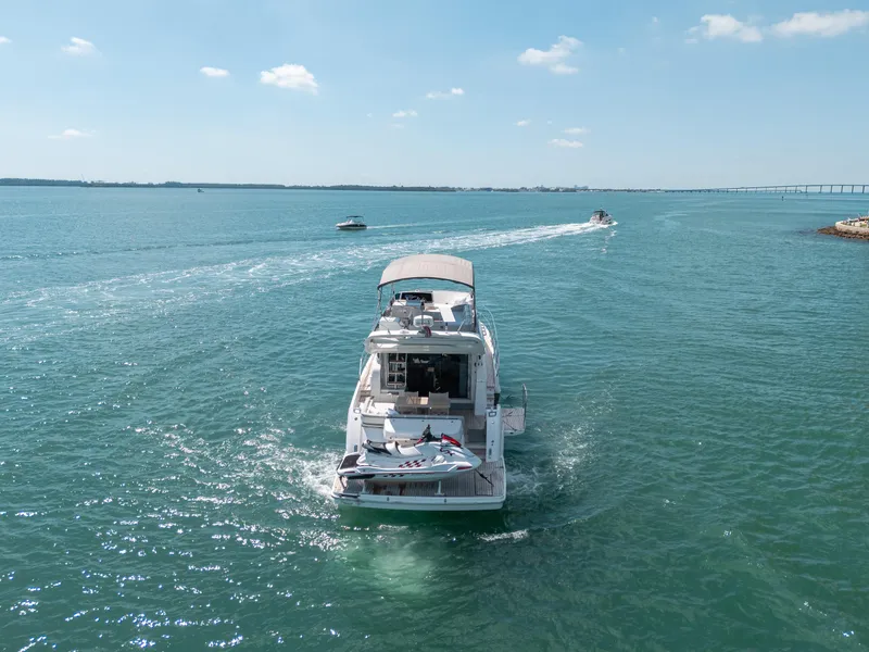 Slide: The Image of Schaefer 510 GT 2022 - 6