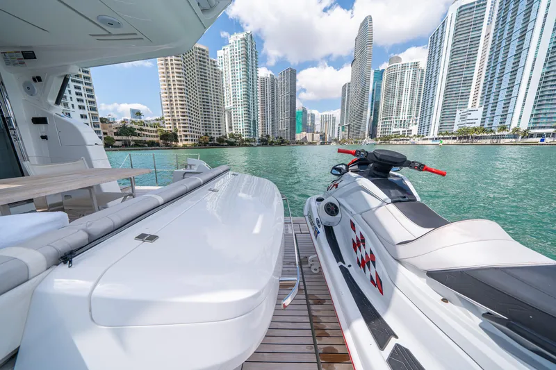 Slide: The Image of Schaefer 510 GT 2022 - 63