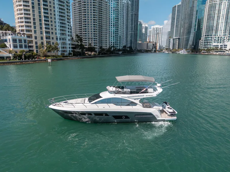 Slide: The Image of Schaefer 510 GT 2022 - 7