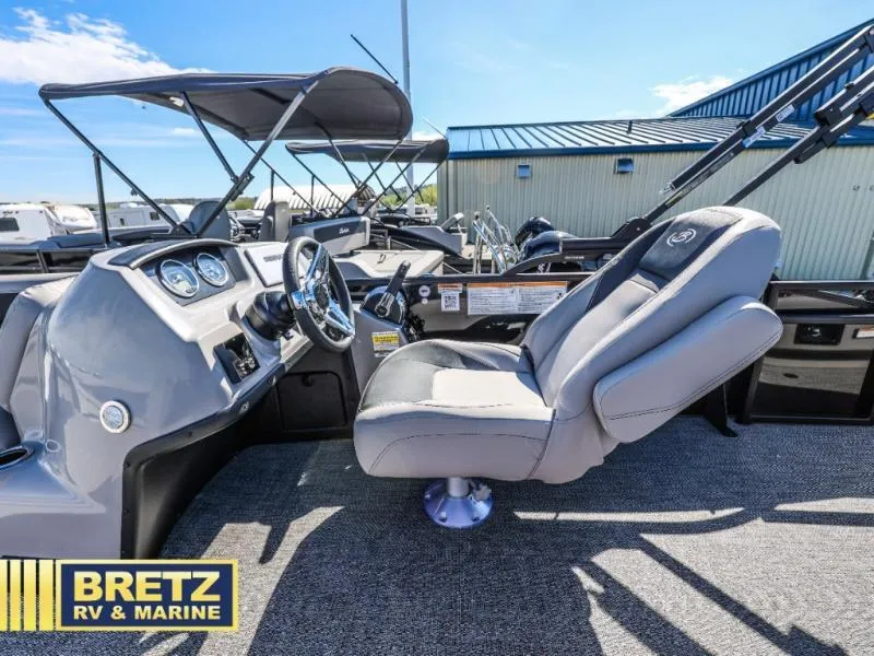 Slide: The Image of Aria A24UC 2025 - 13