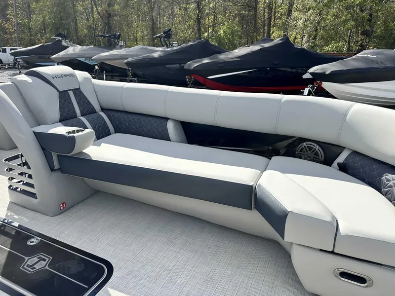 Slide: The Image of Harris GRAND MARINER 250 SLDH 2025 - 15