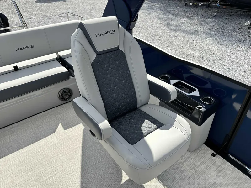 Slide: The Image of Harris GRAND MARINER 250 SLDH 2025 - 22