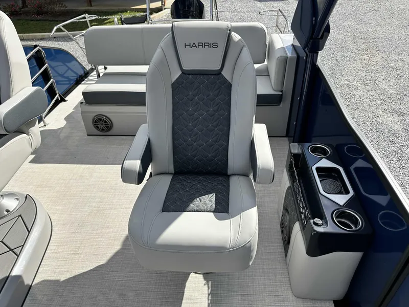 Slide: The Image of Harris GRAND MARINER 250 SLDH 2025 - 23