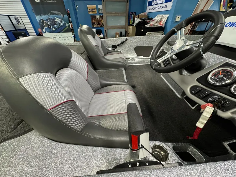 Slide: The Image of Ranger Z185 2025 - 97