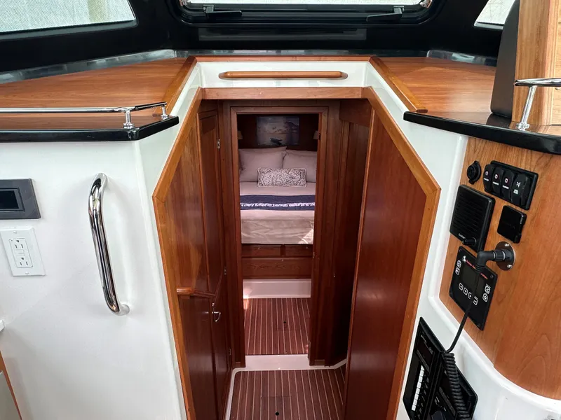 Slide: The Image of Companionway forward - 11