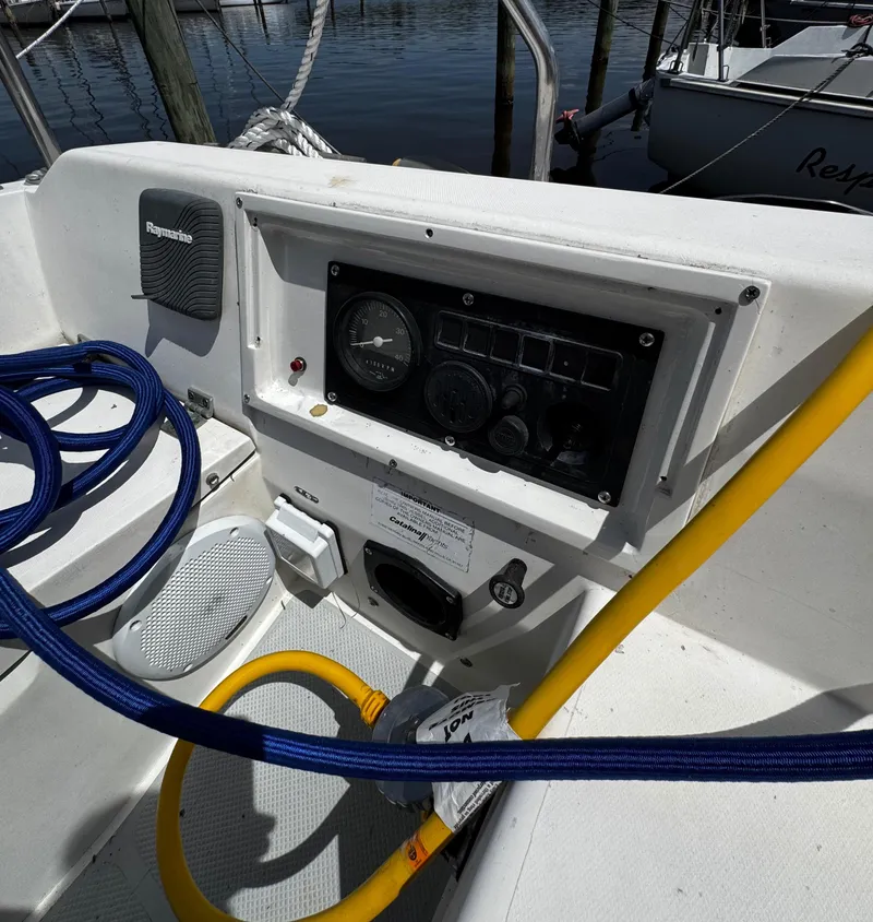 Slide: The Image of 1990 Catalina 34 MK 1.5 - 29