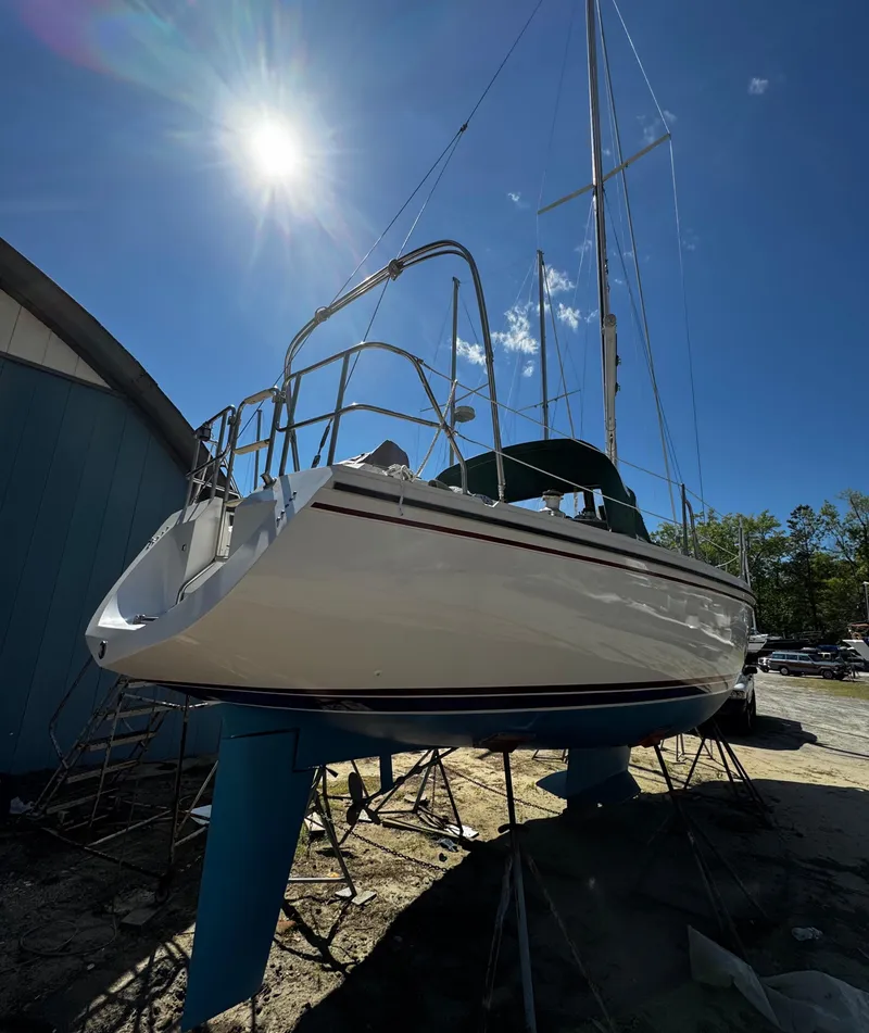 Slide: The Image of 1990 Catalina 34 MK 1.5 - 3