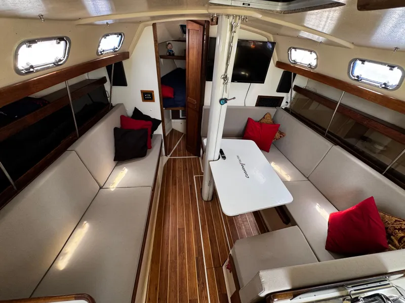 Slide: The Image of 1990 Catalina 34 MK 1.5 - 41