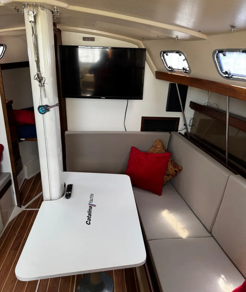 Slide: The Image of 1990 Catalina 34 MK 1.5 - 49