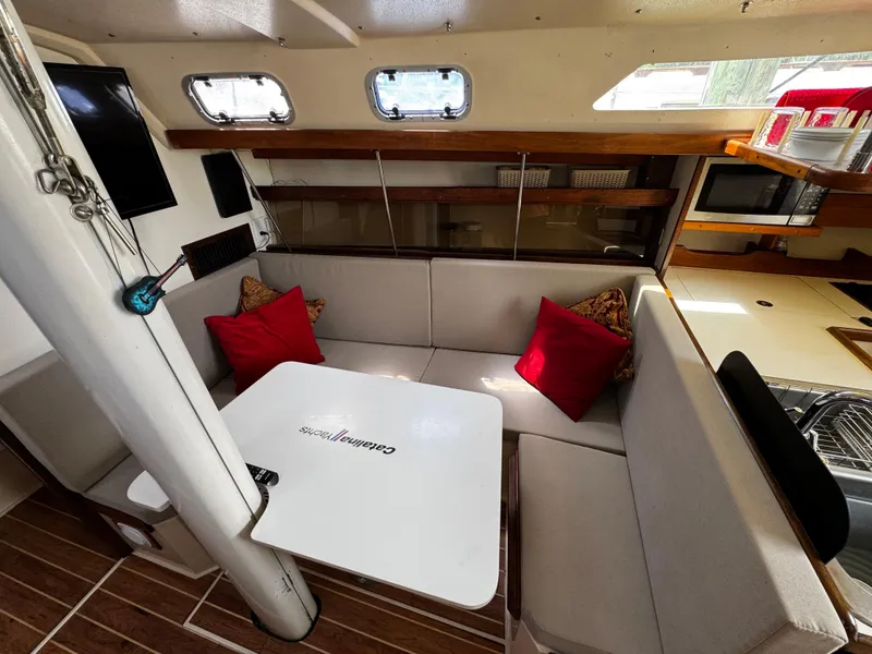 Slide: The Image of 1990 Catalina 34 MK 1.5 - 50