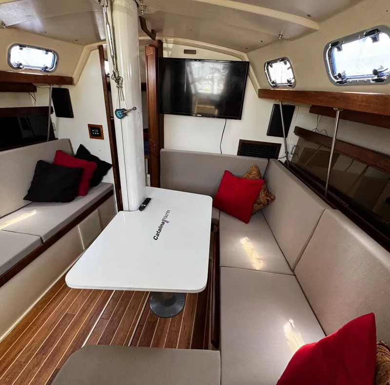 Slide: The Image of 1990 Catalina 34 MK 1.5 - 51