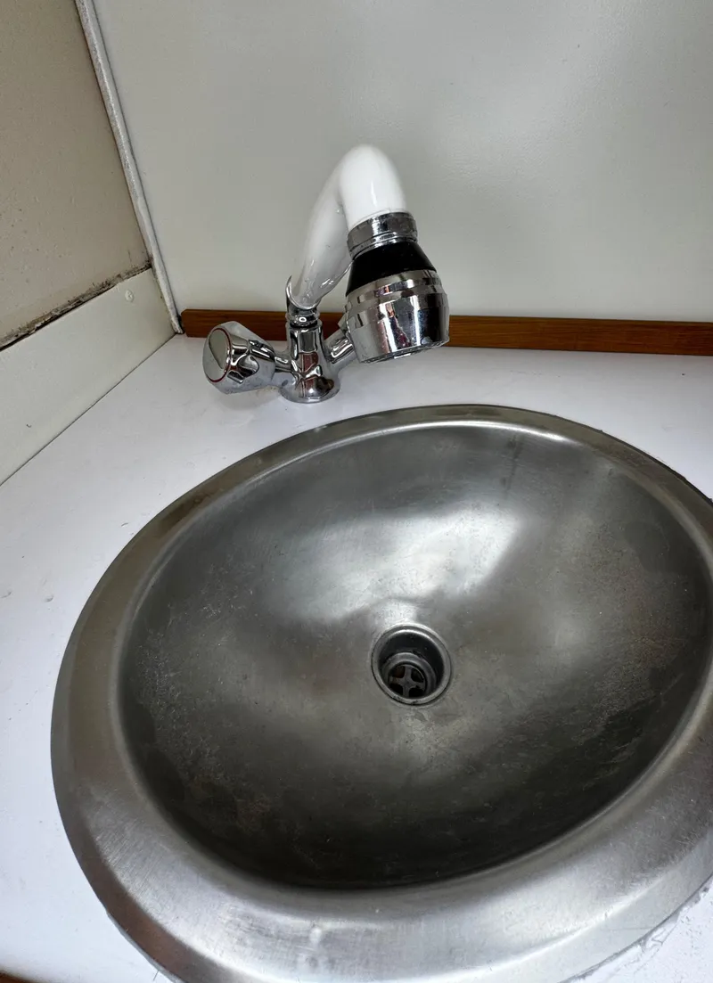 Slide: The Image of 1990 Catalina 34 MK 1.5 - 88