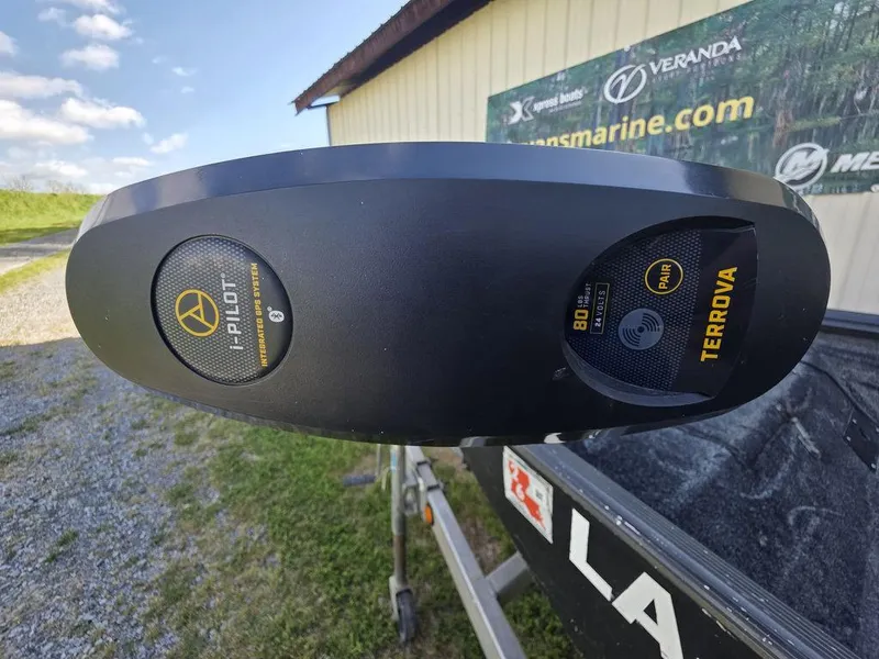 Slide: The Image of Trolling motor head with i-Pilot and Terrova controls on a 2008 Xpress XP16PF boat. - 13