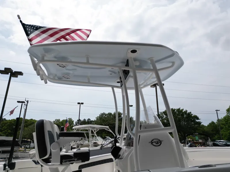 Slide: The Image of Tidewater 210 LXF 2025 - 10