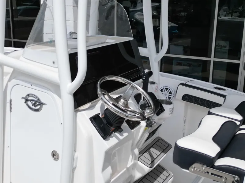 Slide: The Image of Tidewater 210 LXF 2025 - 16